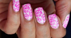 Can we use color in nail art stamping?